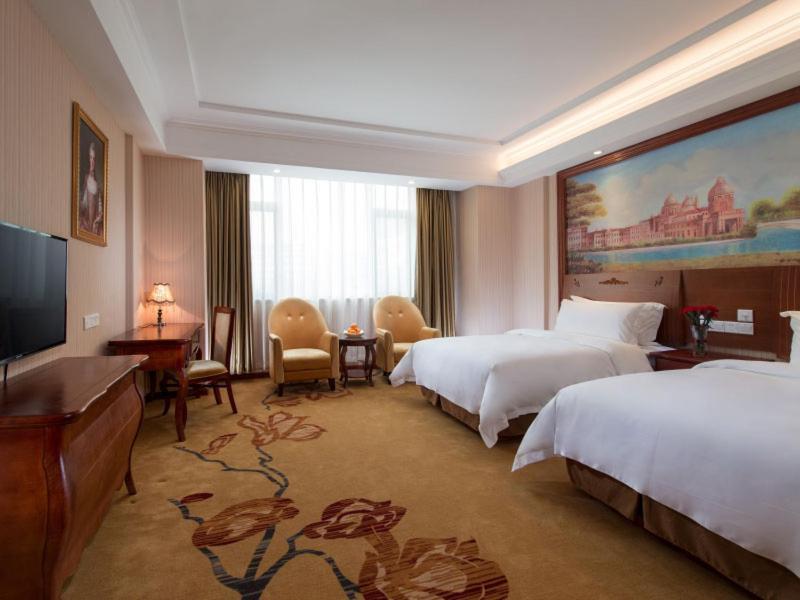 Vienna Hotel Puning South Huancheng Road High-Speed Train Station Zewnętrze zdjęcie